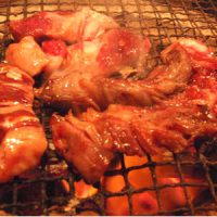 自家製タレで焼肉屋の本格七輪焼肉