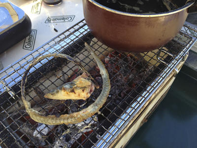 うなぎ中骨と頭は鰻丼タレに最高の調味料